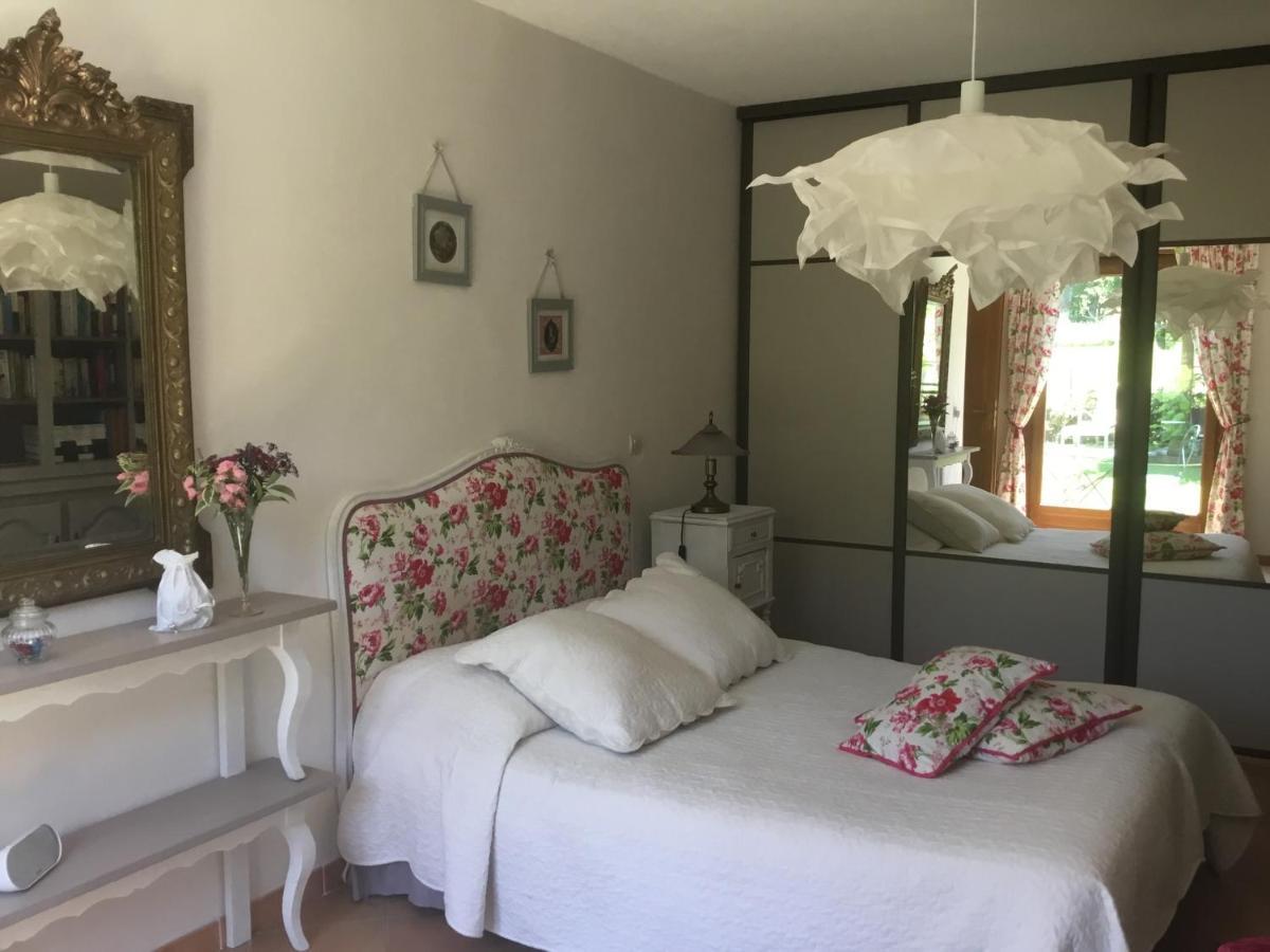 Bed and Breakfast Le Chant Des Oiseaux Viry  Экстерьер фото